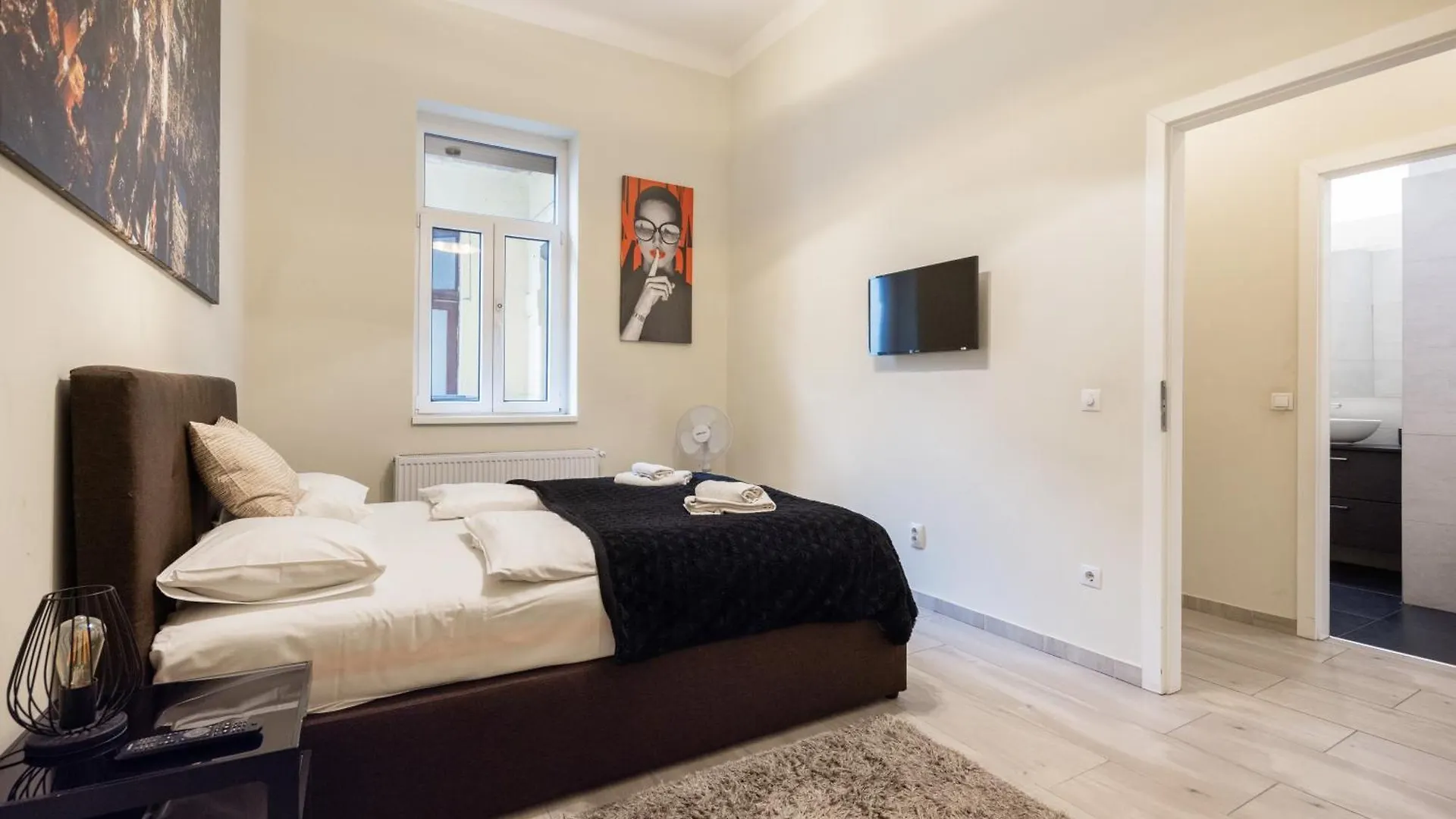 Your 3-Bdrm Apartment At Szimpla Kert Budapest