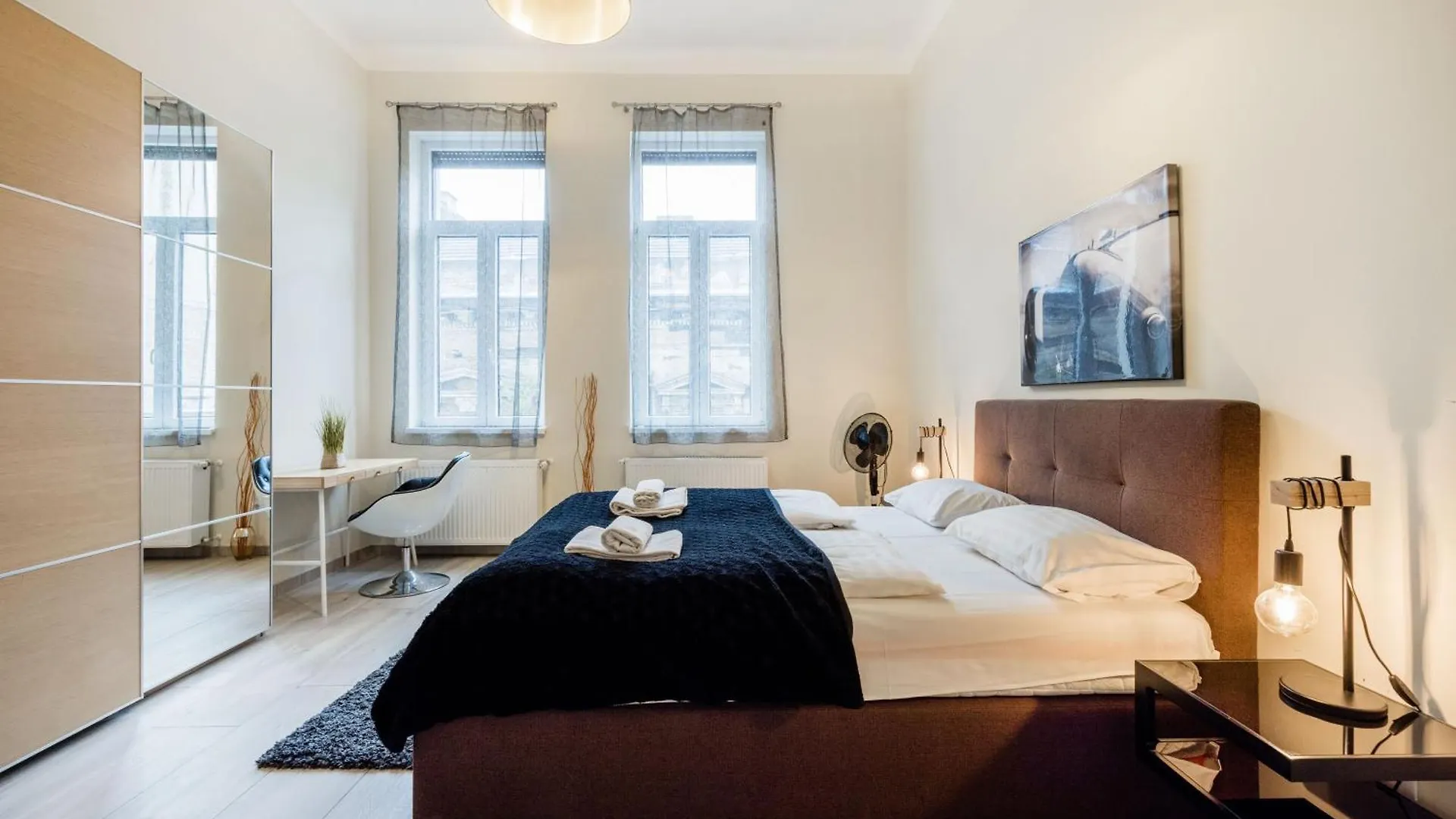 Your 3-Bdrm Apartment At Szimpla Kert Budapest