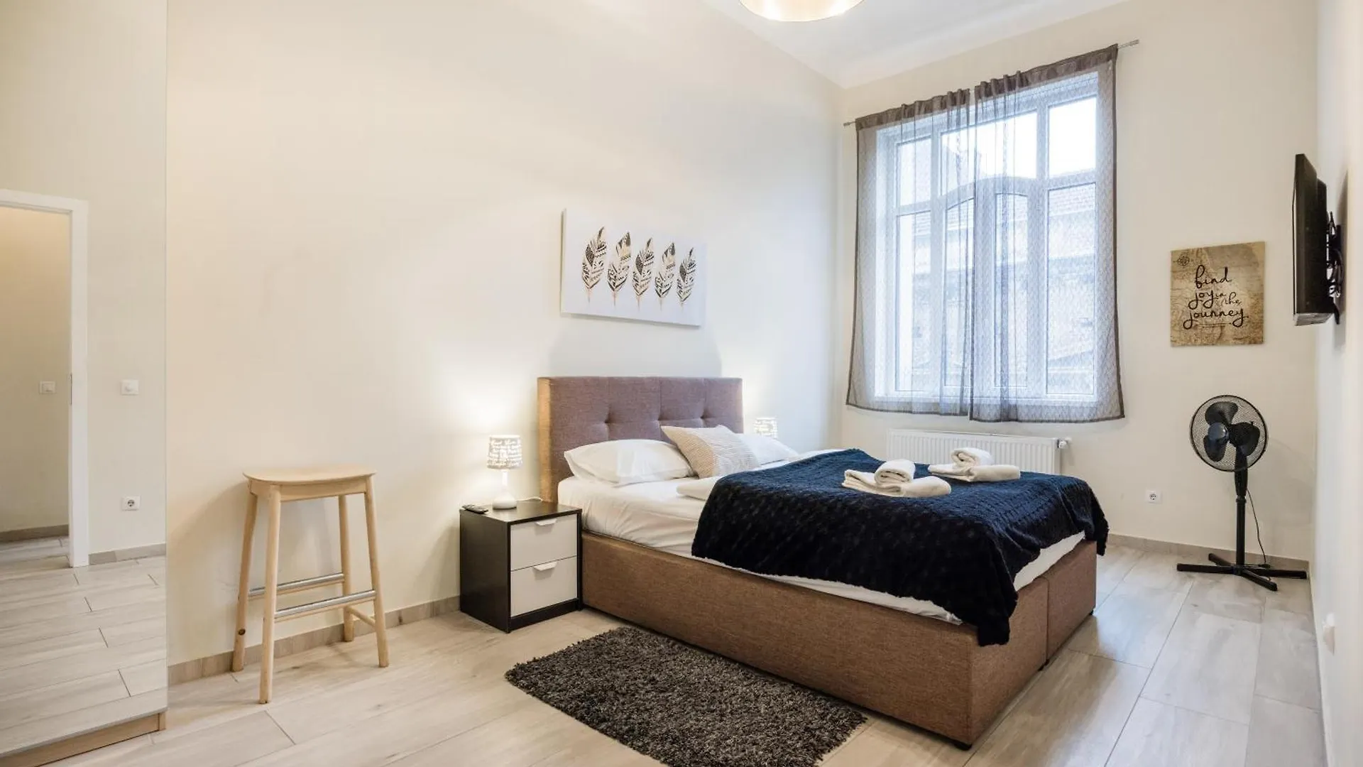 Your 3-Bdrm Apartment At Szimpla Kert Budapest